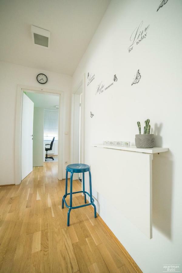 Апартаменты Apartman*** Вараждин Экстерьер фото